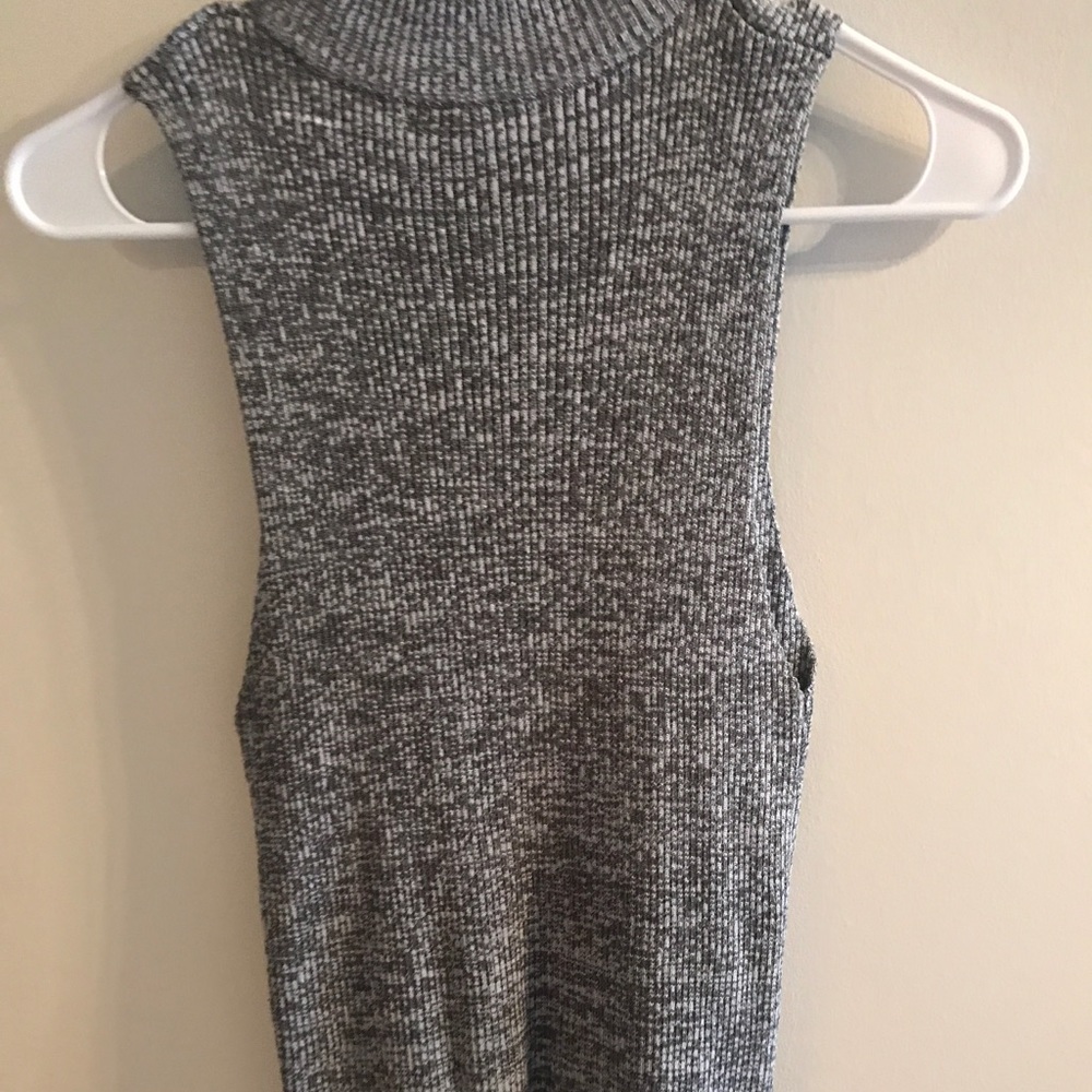 Turtle neck tank